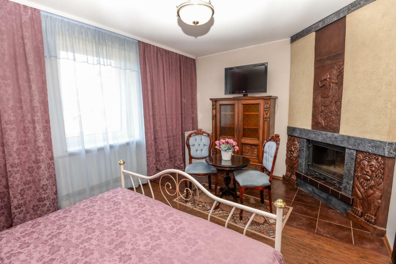 Columba Livia Guesthouse Паланга Экстерьер фото